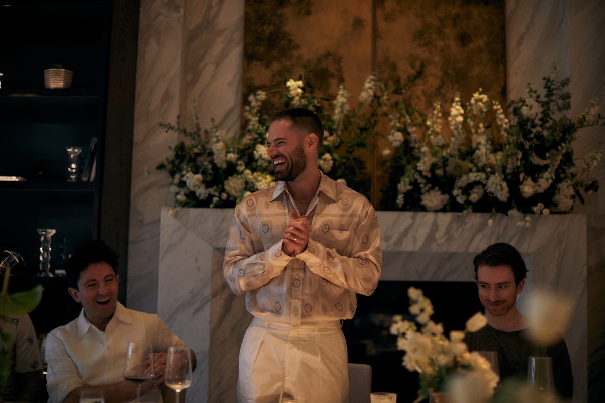 Tag Warner hosting a dinner